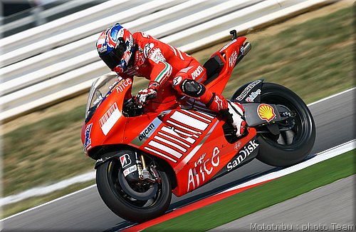motogp-stoner_11.jpg