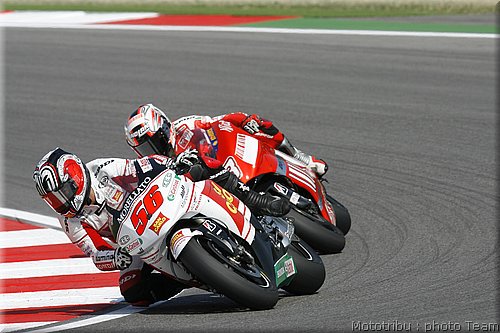motogp_sanmarin2008_64.jpg