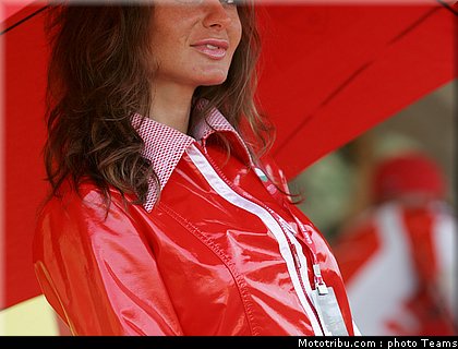 pitbabes_motogp_2008_0431.jpg