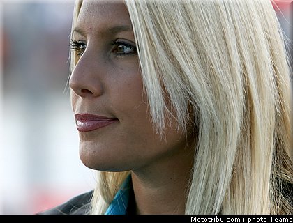 pitbabes_motogp_2008_0508.jpg