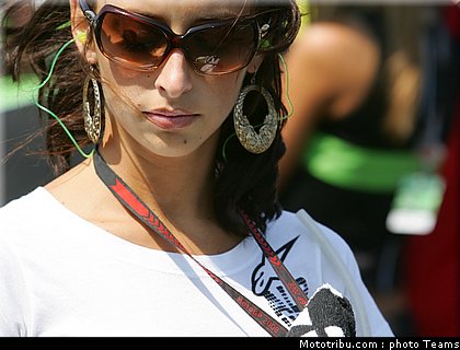 pitbabes_motogp_2008_0528.jpg