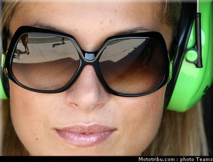 pitbabes_motogp_2008_0530.jpg