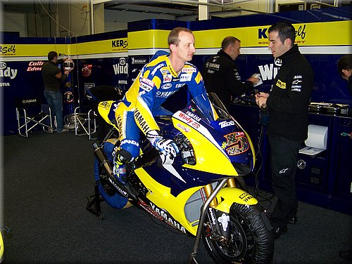 017tech3-edwards-testjerez-2-2008-015.jpg