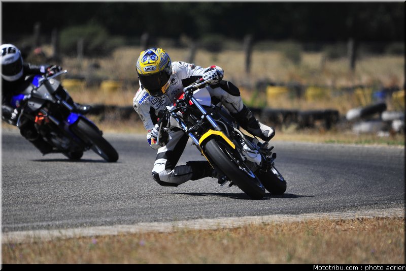 shoei_jaune_01_circuit_du_mistral_ete_2010