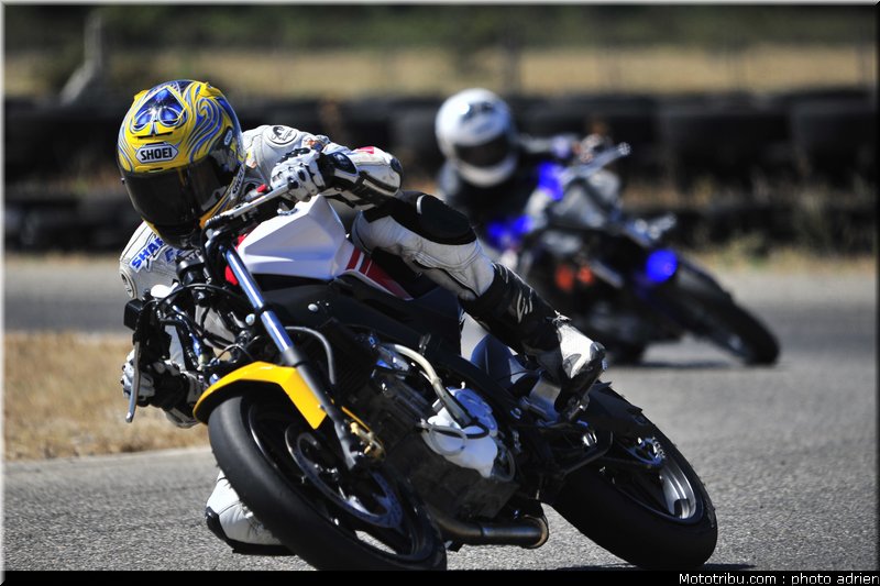 shoei_jaune_03_circuit_du_mistral_ete_2010