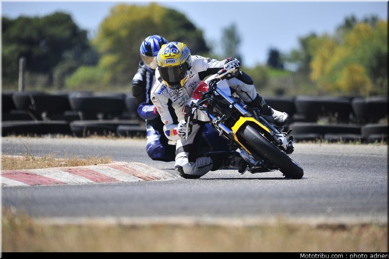 shoei_jaune_04_circuit_du_mistral_ete_2010