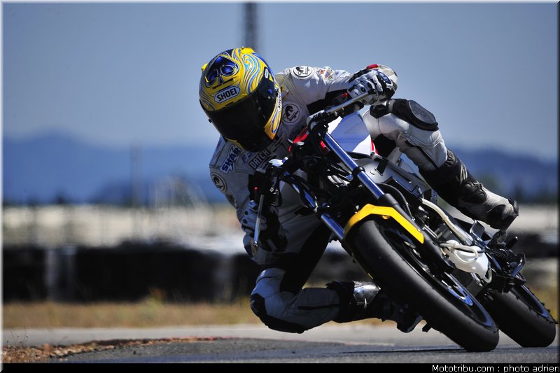 shoei_jaune_10_circuit_du_mistral_ete_2010