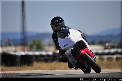 blanche_3_circuit_du_mistral_ete_2010.JPG