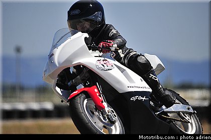 blanche_5_circuit_du_mistral_ete_2010.JPG