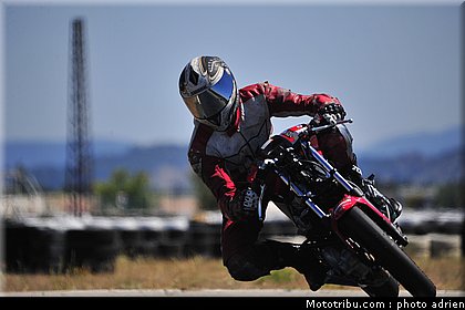 rouge_03_circuit_du_mistral_ete_2010.JPG