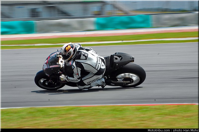 depuniet_4_motogp_sepang_test1_2010