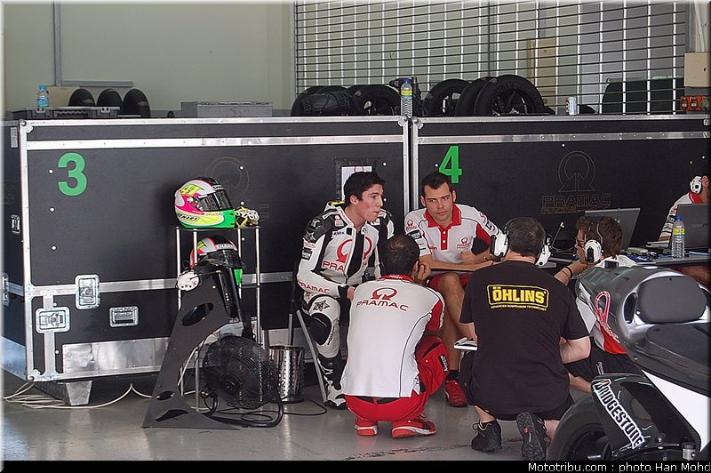 espargaro_008_motogp_sepang_test1_2010