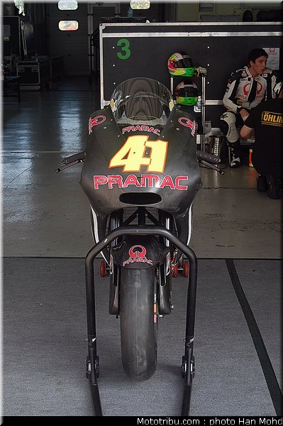 espargaro_009_motogp_sepang_test1_2010