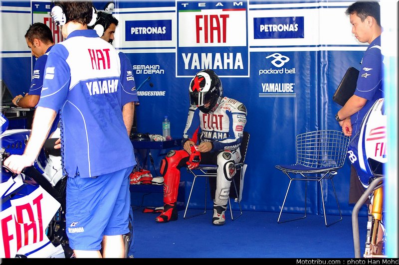 lorenzo_010_motogp_sepang_test1_2010