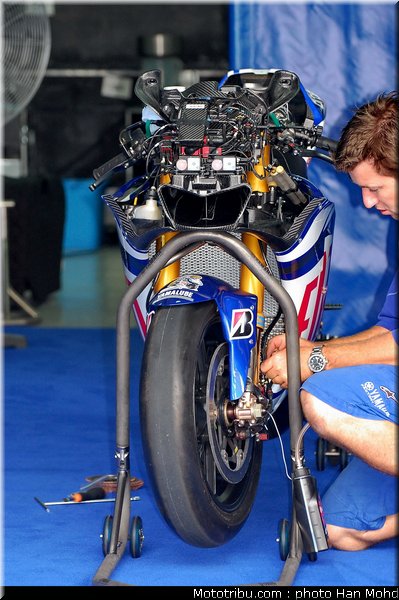rossi_019_motogp_sepang_test1_2010