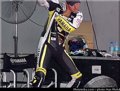 edwards_5_motogp_sepang_test1_2010.JPG