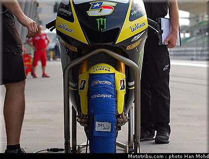 edwards_7_motogp_sepang_test1_2010.JPG