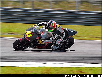 espargaro_003_motogp_sepang_test1_2010.JPG