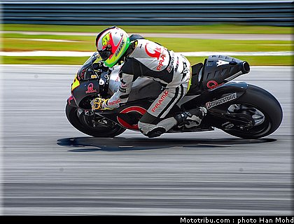 espargaro_005_motogp_sepang_test1_2010.JPG