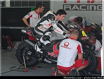espargaro_007_motogp_sepang_test1_2010.JPG