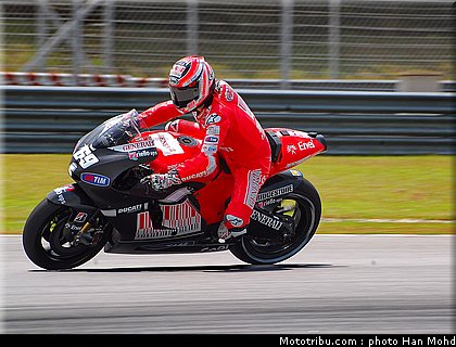 hayden_001_motogp_sepang_test1_2010.JPG