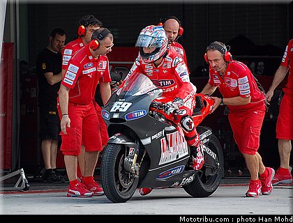 hayden_009_motogp_sepang_test1_2010.JPG