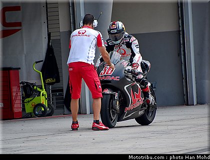 kallio_011_motogp_sepang_test1_2010.JPG