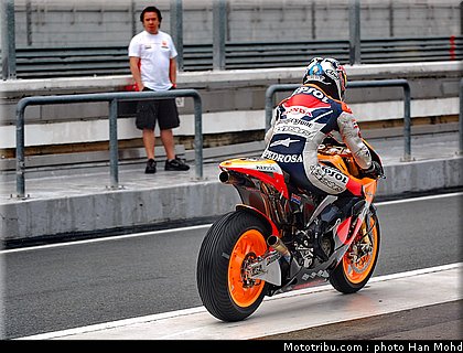 pedrosa_010_motogp_sepang_test1_2010.JPG