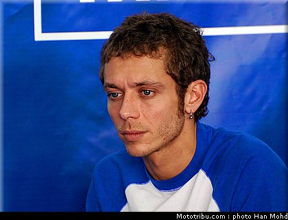 rossi_030_motogp_sepang_test1_2010.jpg