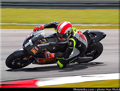 simoncelli_001_motogp_sepang_test1_2010.JPG