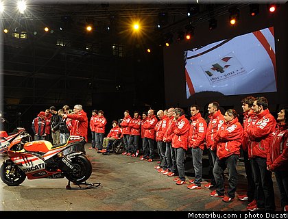 ducati_night_2011_019.JPG