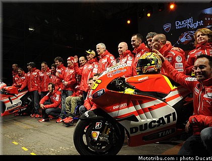 ducati_night_2011_022.JPG