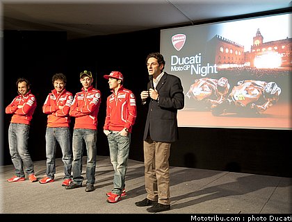 ducati_night_2011_030.jpg