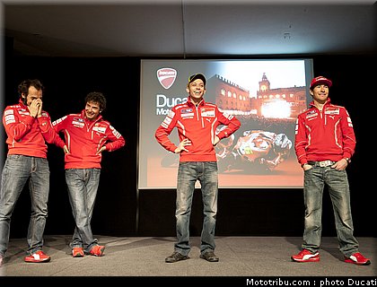 ducati_night_2011_031.jpg