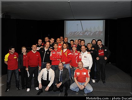 ducati_night_2011_039.JPG