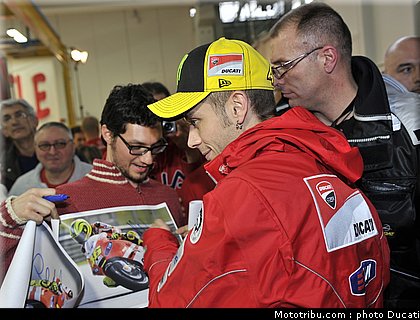 ducati_night_2011_051.jpg