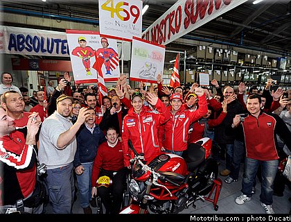 ducati_night_2011_055.JPG