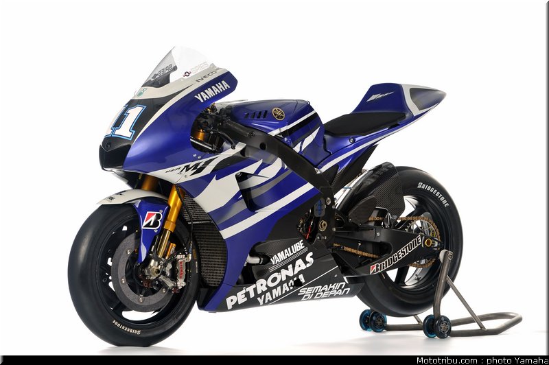 motogp_yamaha_racing_team_2011_spies_02