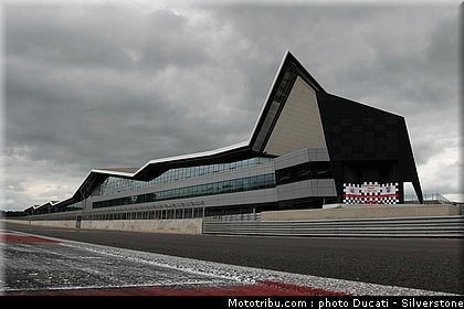 silverstone_2011_10.jpg