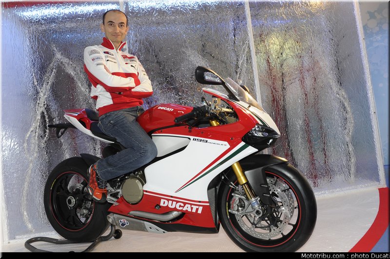 motogp_2012_ducati_vrooom_005