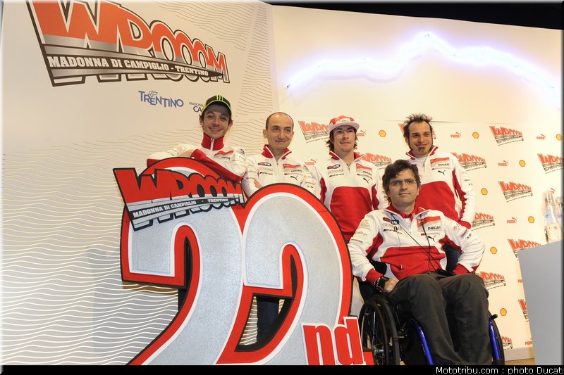motogp_2012_ducati_vrooom_030