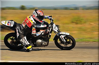 rossi_019_ecole_de_pilotage_zf_grand_prix_zarco_fellon_louis_rossi_ete_2012.jpg