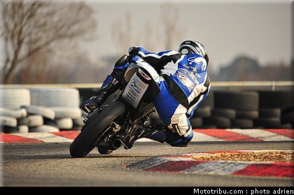 bleu_001_zarco_fellon_grand_prix_2012.jpg