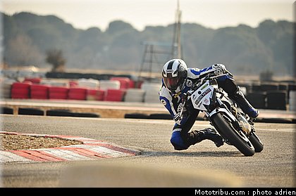 bleu_002_zarco_fellon_grand_prix_2012.jpg