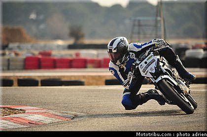 bleu_003_zarco_fellon_grand_prix_2012.jpg