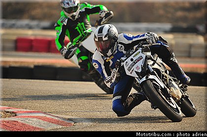bleu_013_zarco_fellon_grand_prix_2012.jpg