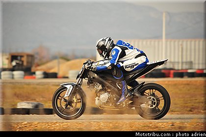 bleu_020_zarco_fellon_grand_prix_2012.jpg
