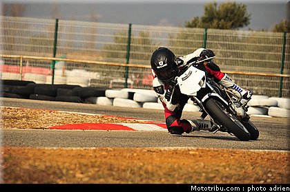 perolari_005_zarco_fellon_grand_prix_2012.jpg
