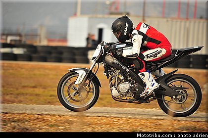perolari_017_zarco_fellon_grand_prix_2012.jpg