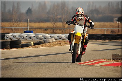 suzuki_002_zarco_fellon_grand_prix_2012.jpg